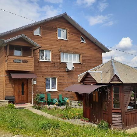 Kатруся Hotel Jaremcse Kültér fotó