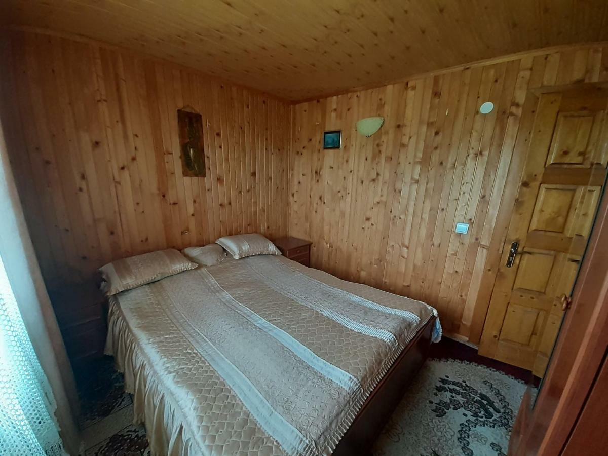 Kатруся Hotel Jaremcse Kültér fotó