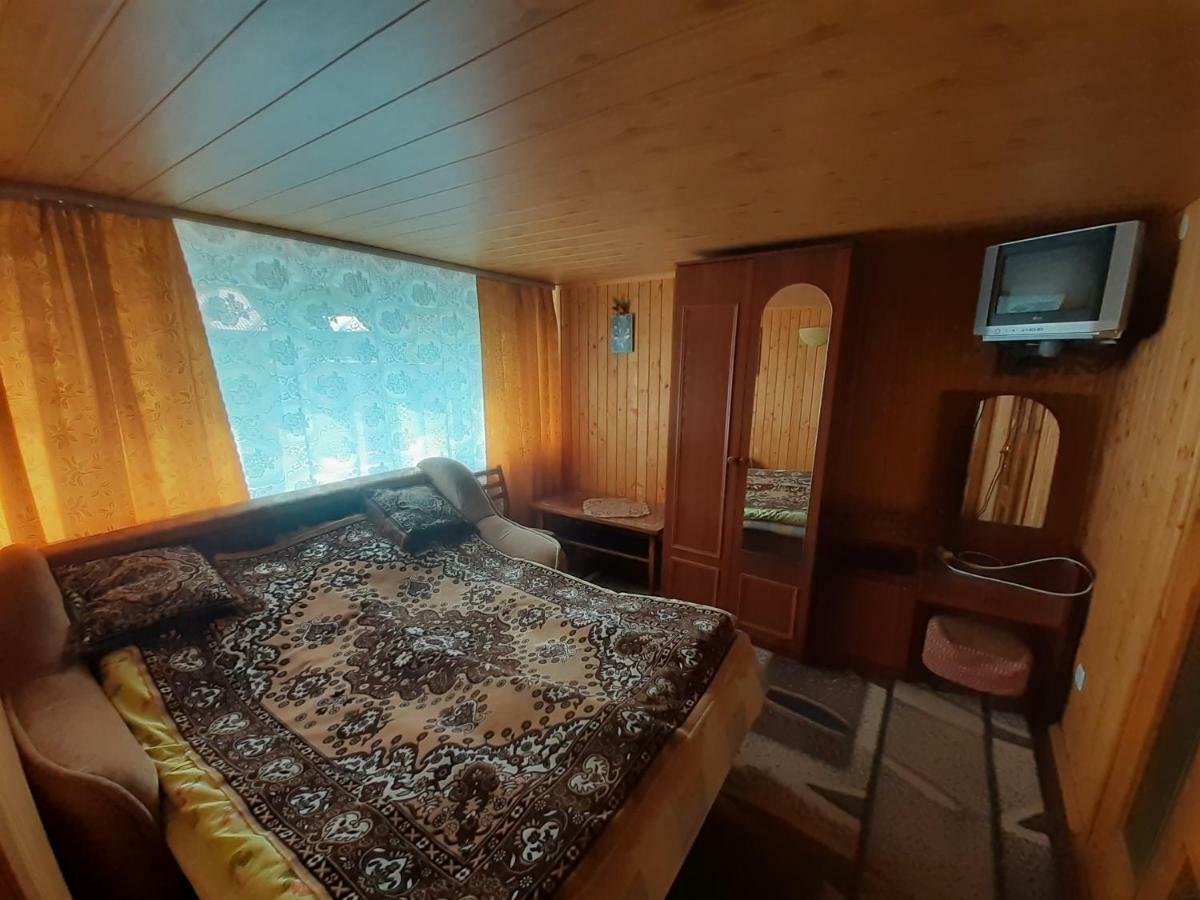 Kатруся Hotel Jaremcse Kültér fotó